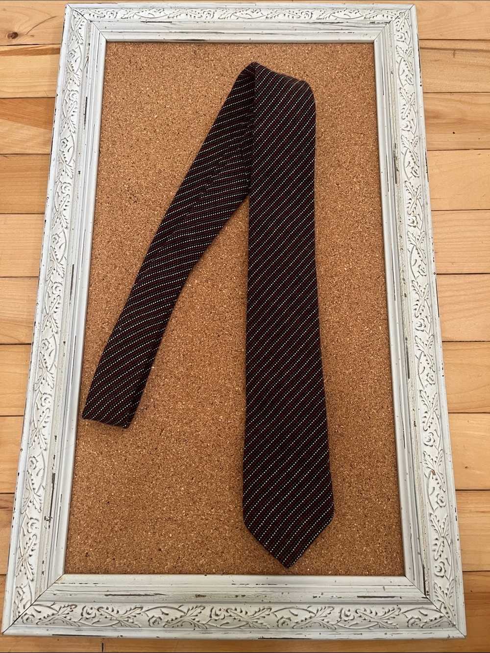 Men's Brown Diagonal Stripe Tie - Classic Formal Accessory